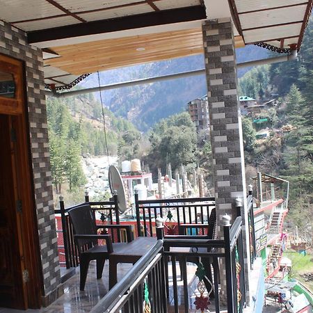 Moonlight Guest House كاسول المظهر الخارجي الصورة