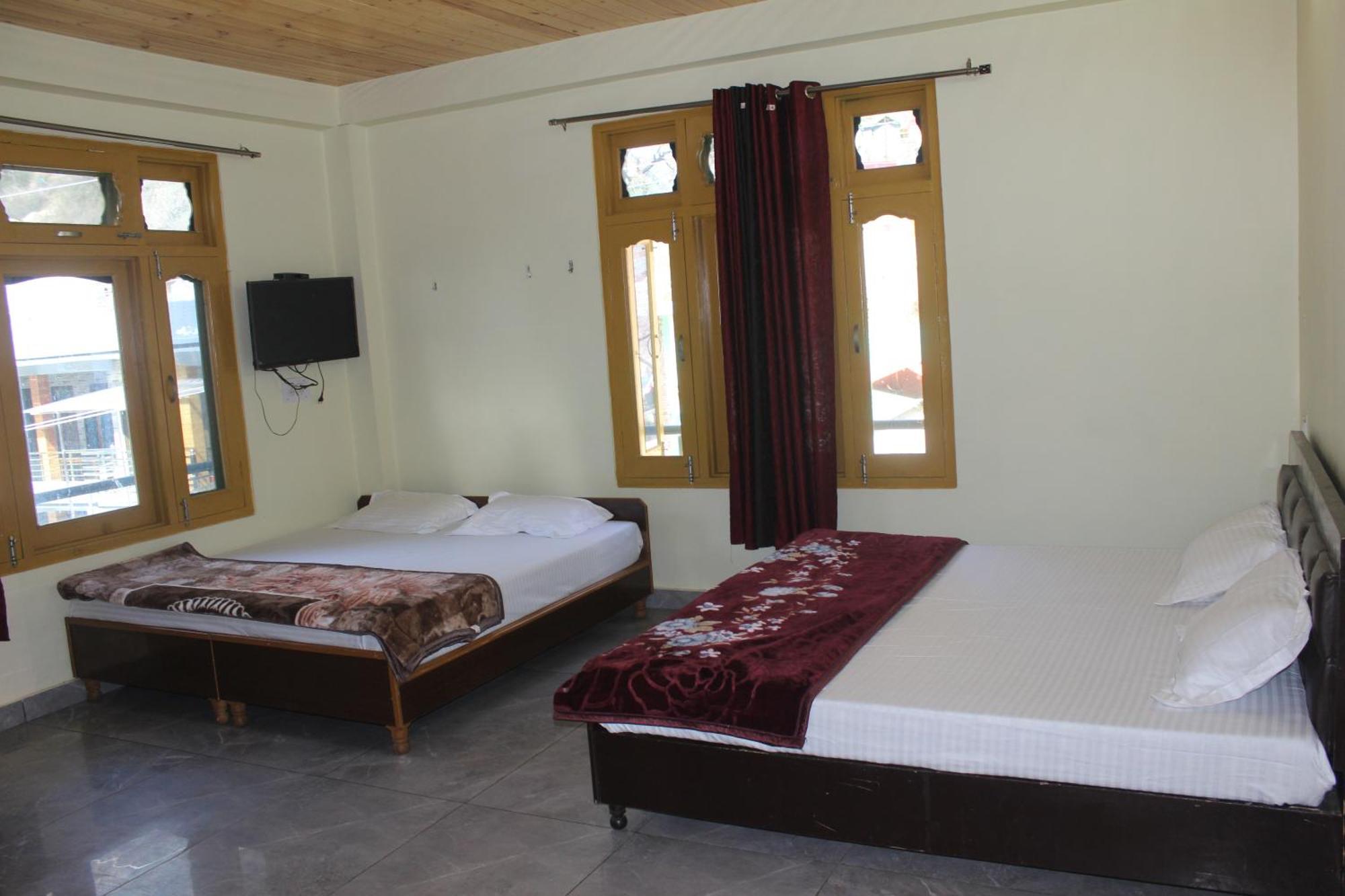 Moonlight Guest House كاسول المظهر الخارجي الصورة
