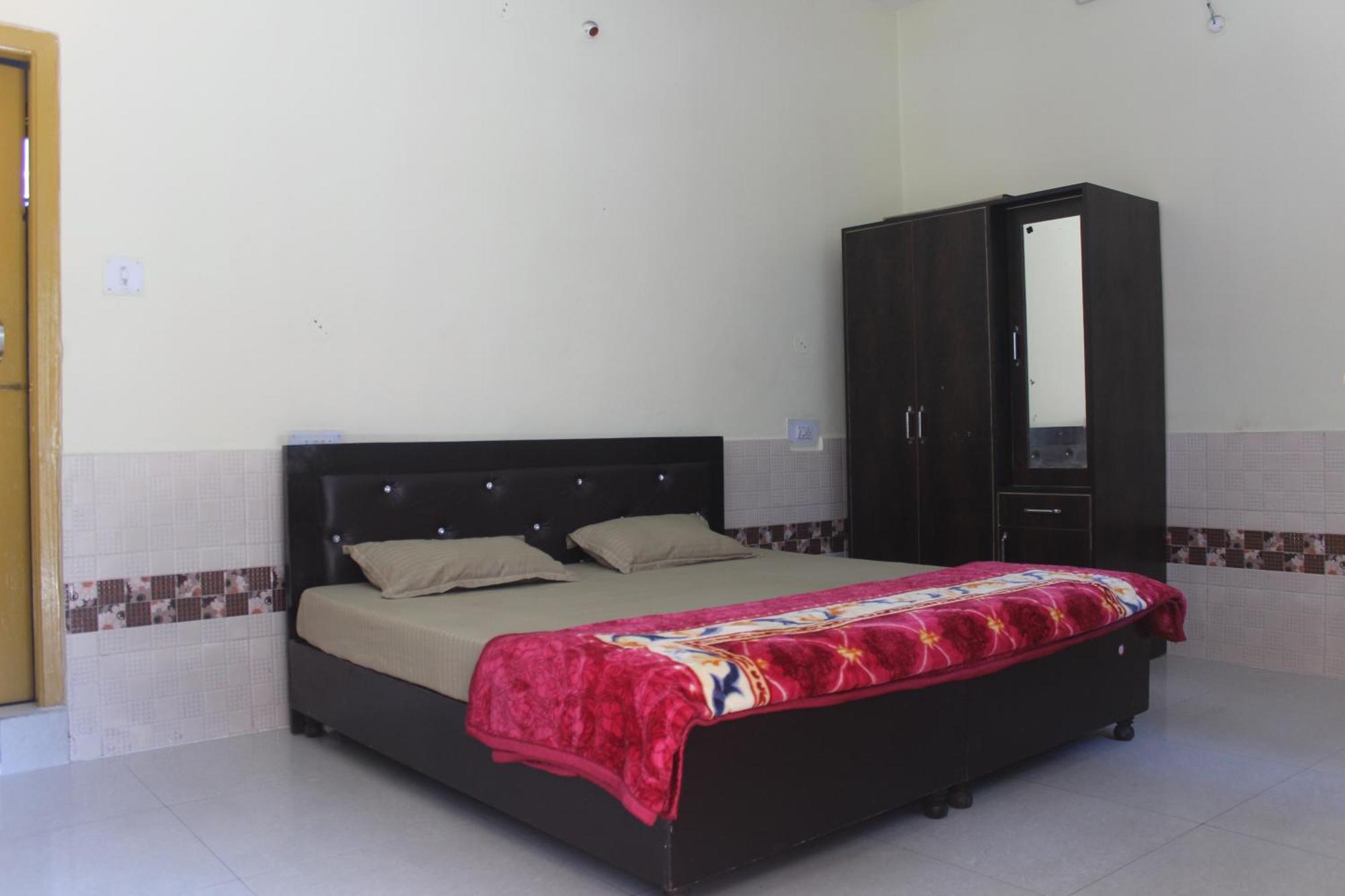 Moonlight Guest House كاسول المظهر الخارجي الصورة