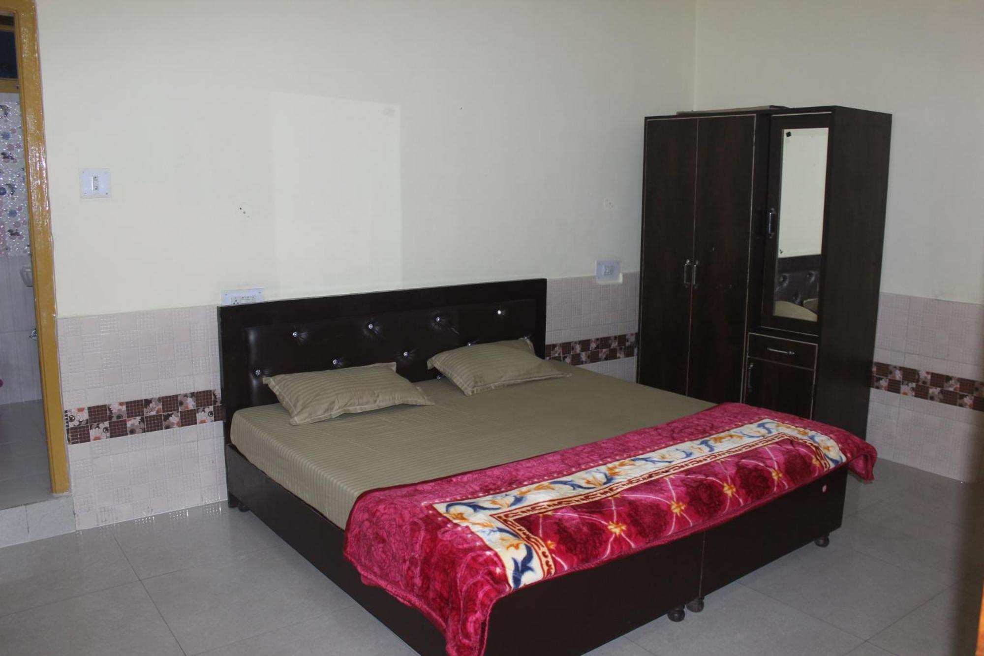 Moonlight Guest House كاسول المظهر الخارجي الصورة
