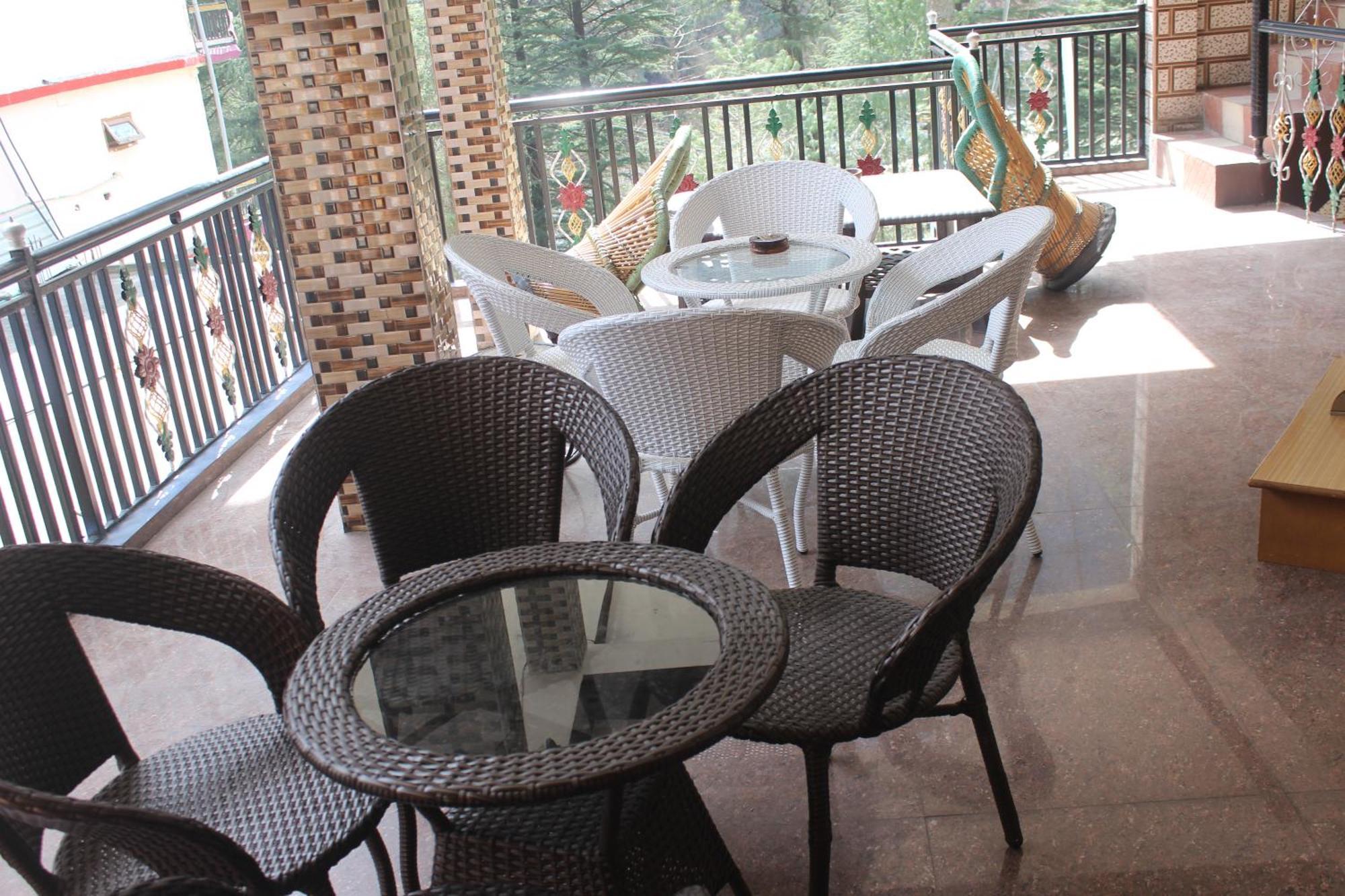 Moonlight Guest House كاسول المظهر الخارجي الصورة
