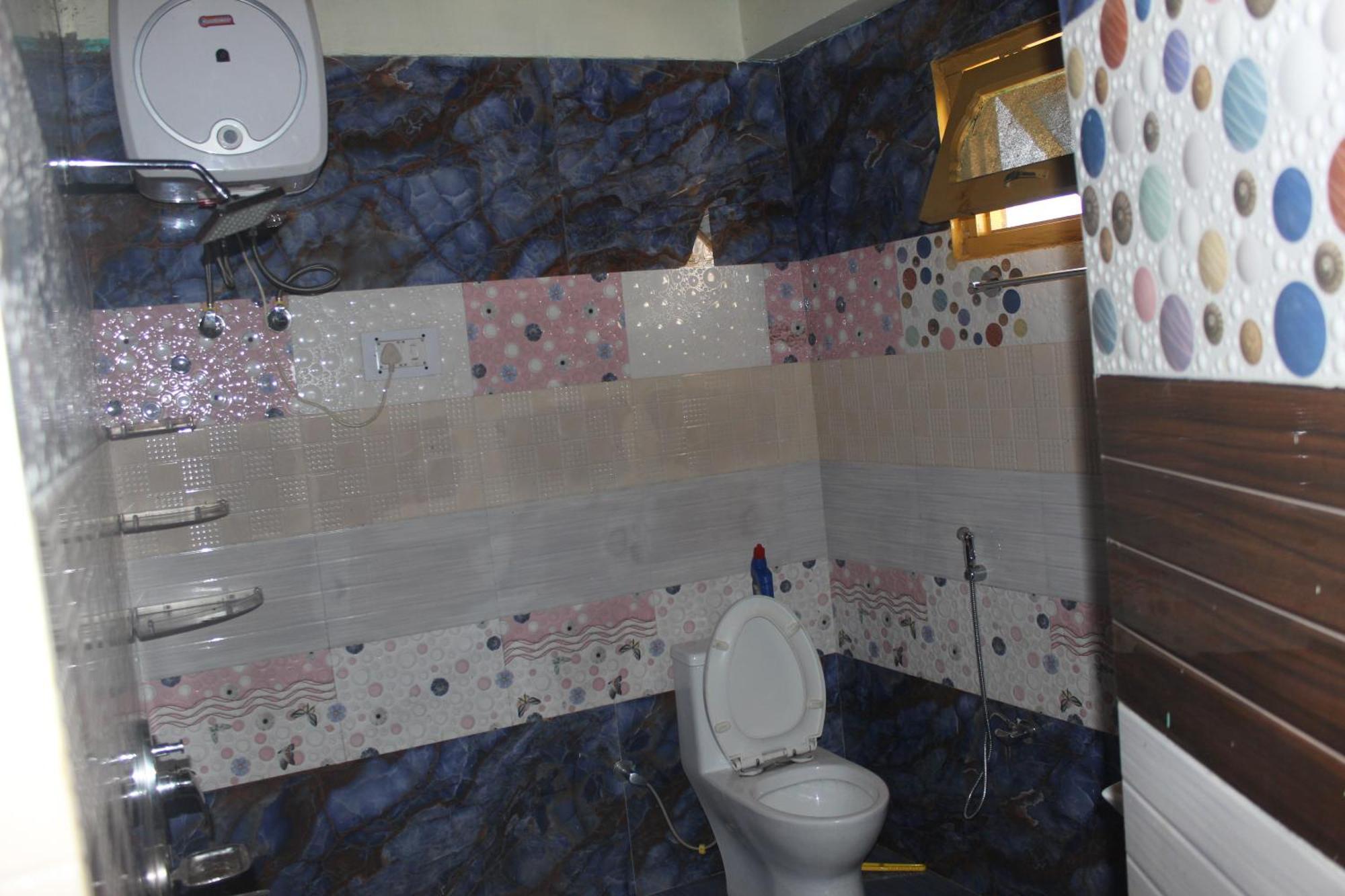Moonlight Guest House كاسول المظهر الخارجي الصورة